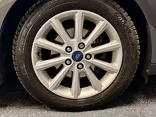 Used 2017 Ford Focus Titanium Grey - Interior and Exterior details 16