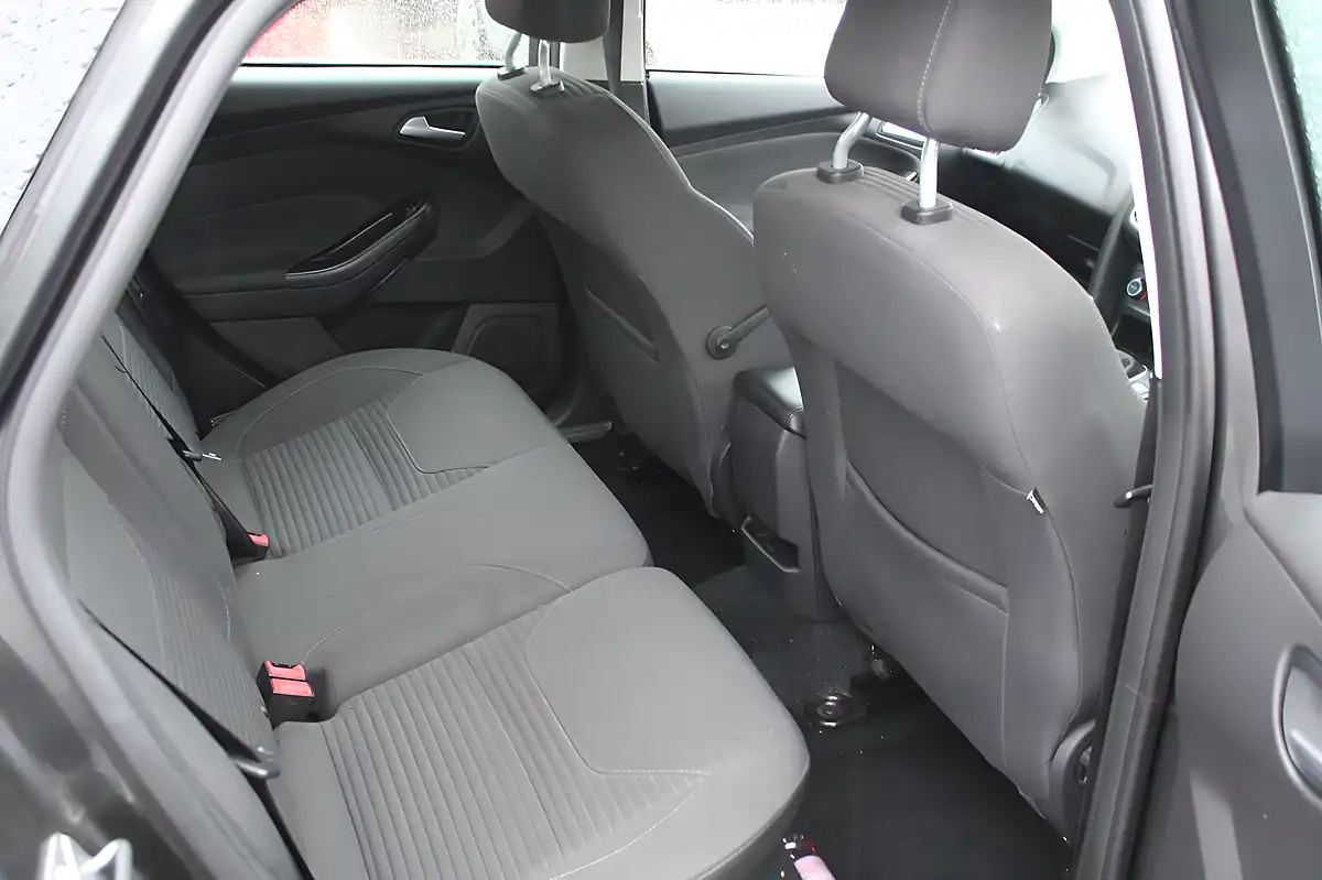 Used 2017 Ford Focus Titanium Grey - Interior and Exterior details 4