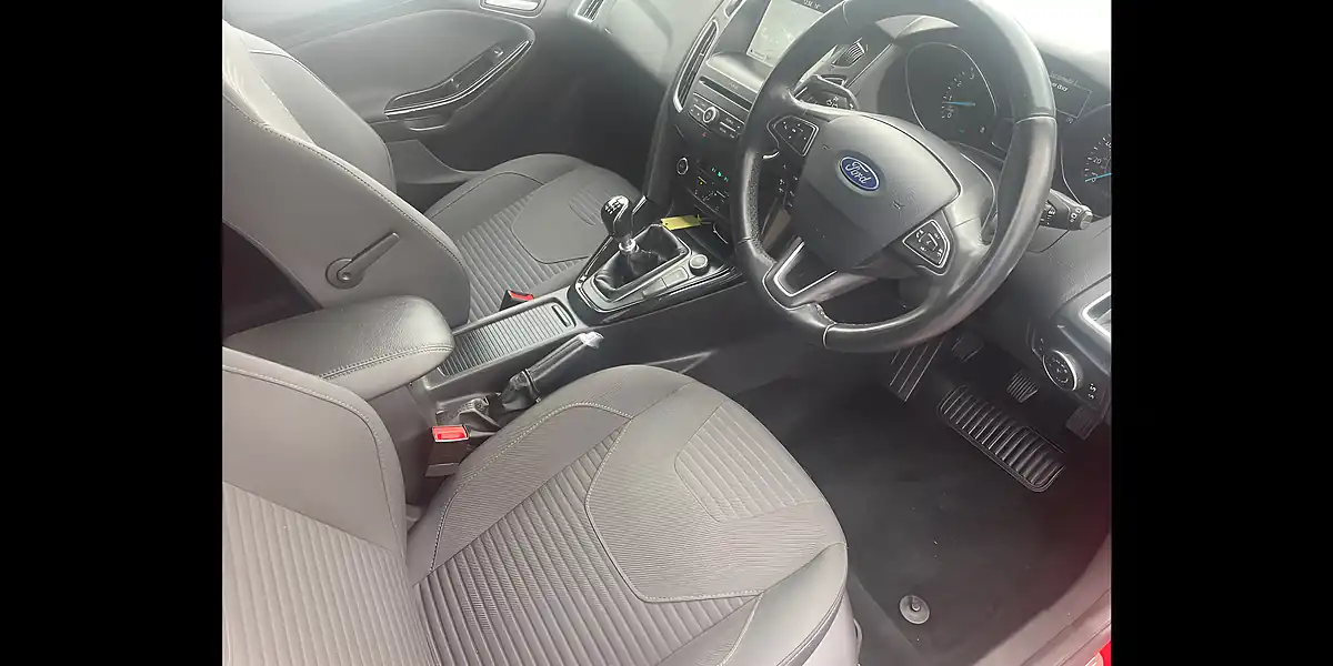 Used 2017 Ford Focus Titanium Red - Interior and Exterior details 12