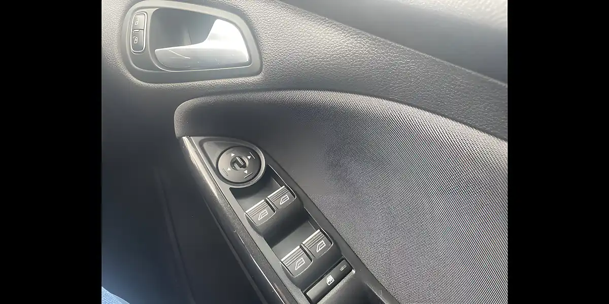Used 2017 Ford Focus Titanium Red - Interior and Exterior details 18