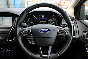Used 2017 Ford Focus Titanium Silver - Interior and Exterior details 18