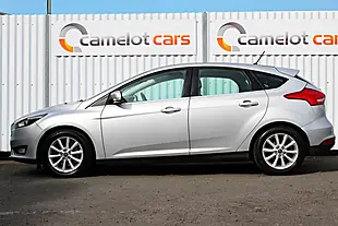 Used 2017 Ford Focus Titanium Silver - Interior and Exterior details 4