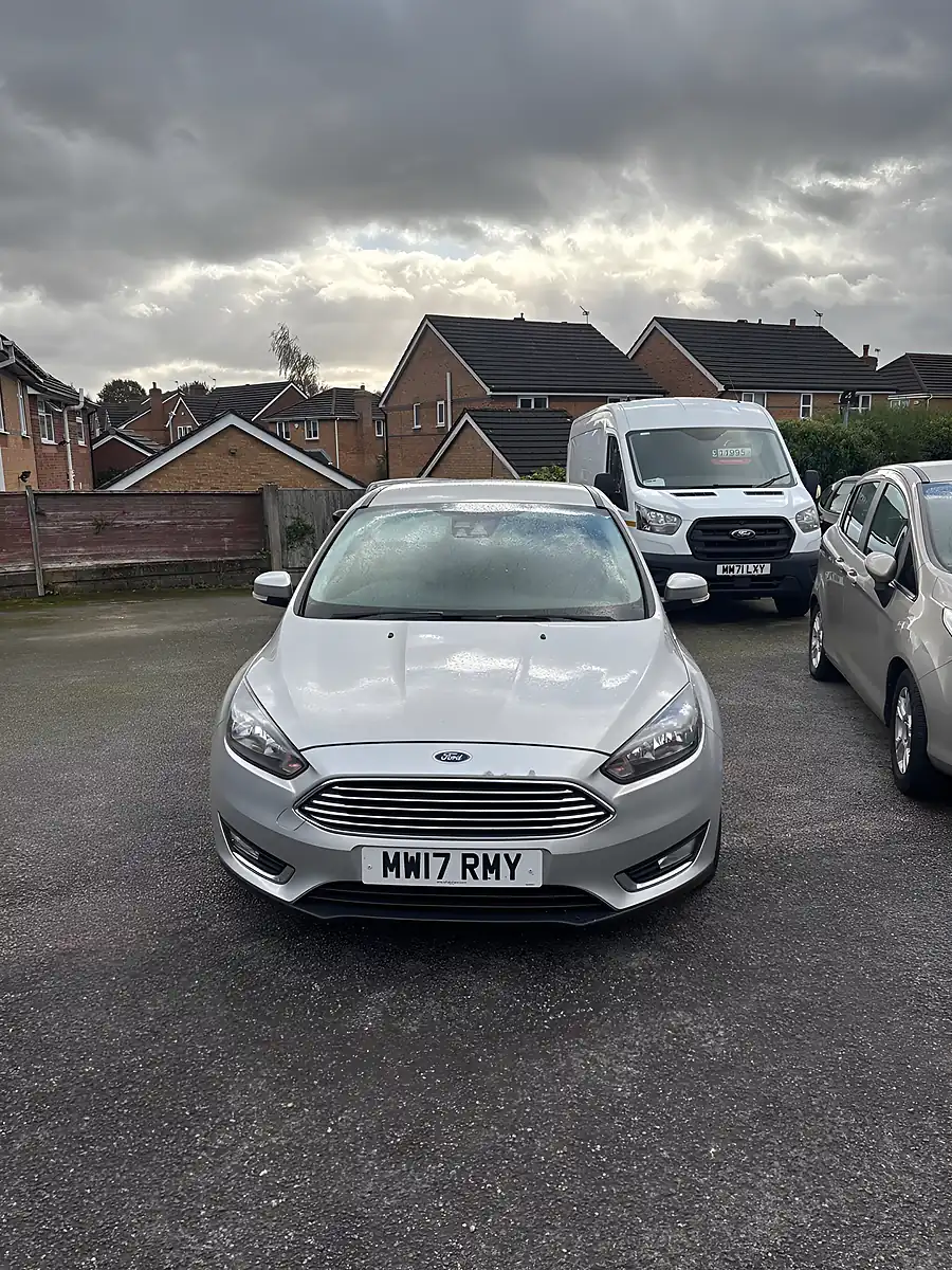 Used 2017 Ford Focus Titanium Silver - Interior and Exterior details 2