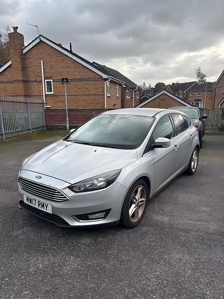 Used 2017 Ford Focus Titanium Silver - Interior and Exterior details 3