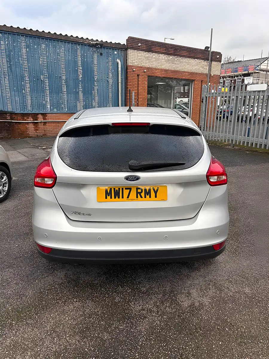 Used 2017 Ford Focus Titanium Silver - Interior and Exterior details 6