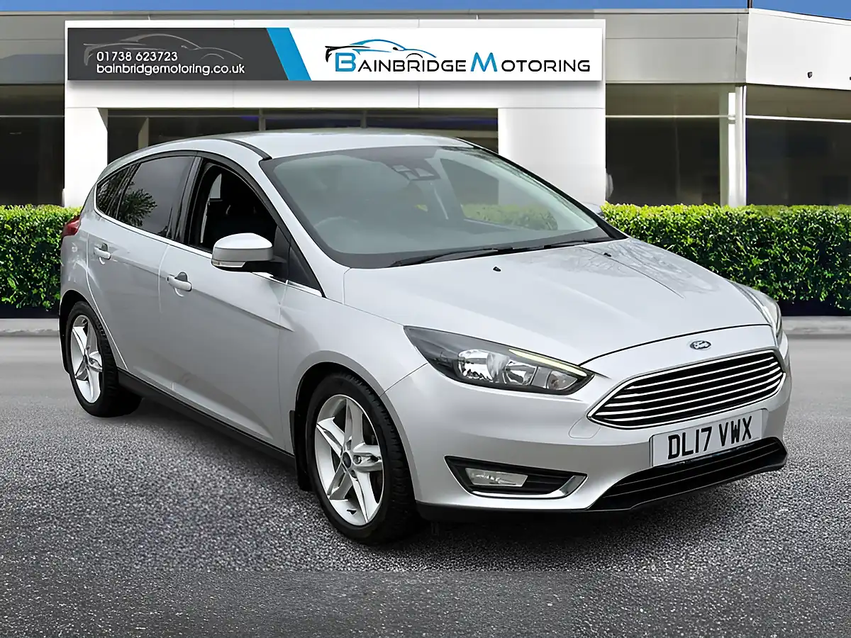 Used 2017 Ford Focus Titanium Silver - Front View