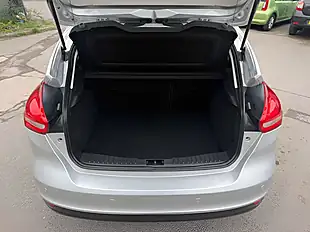 Used 2017 Ford Focus Titanium Silver - Interior and Exterior details 19