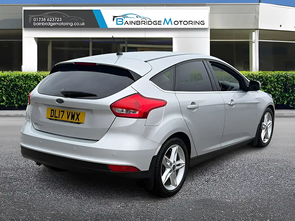 Used 2017 Ford Focus Titanium Silver - Interior and Exterior details 3