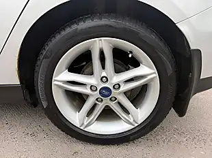 Used 2017 Ford Focus Titanium Silver - Interior and Exterior details 9