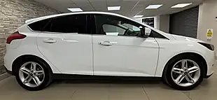 Used 2017 Ford Focus Titanium White - Interior and Exterior details 10
