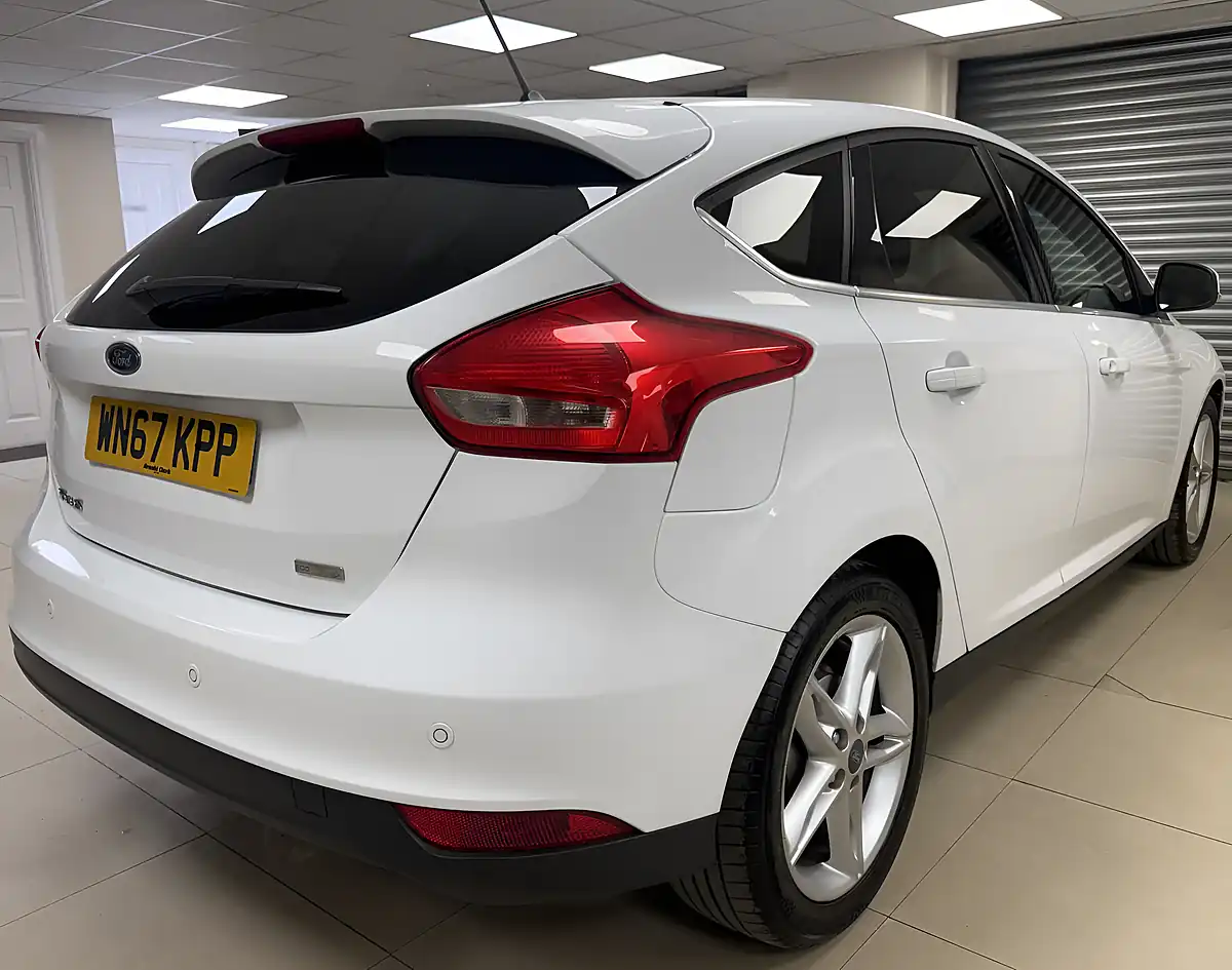 Used 2017 Ford Focus Titanium White - Interior and Exterior details 3