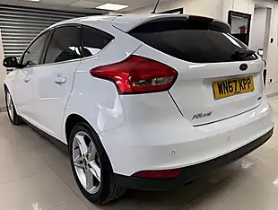 Used 2017 Ford Focus Titanium White - Interior and Exterior details 4
