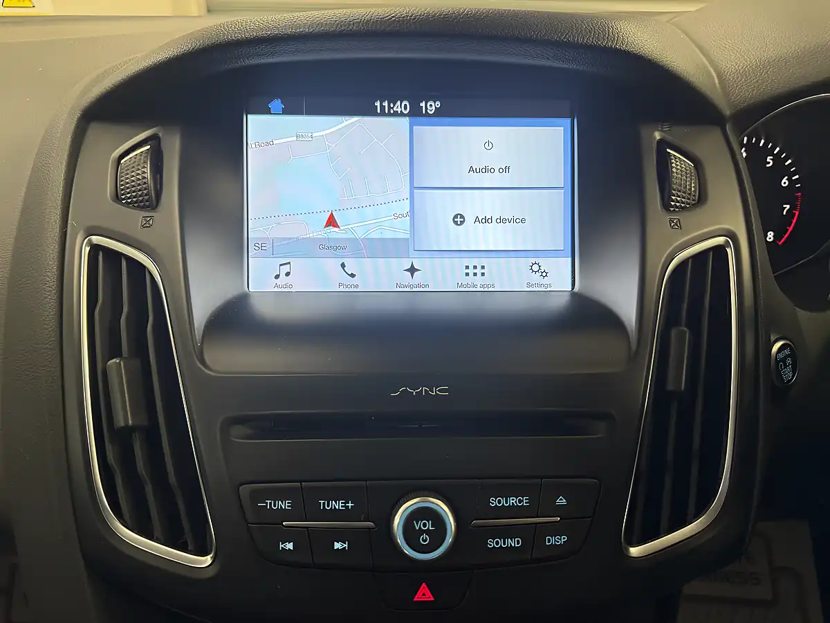 Used 2017 Ford Focus Titanium White - Interior and Exterior details 5