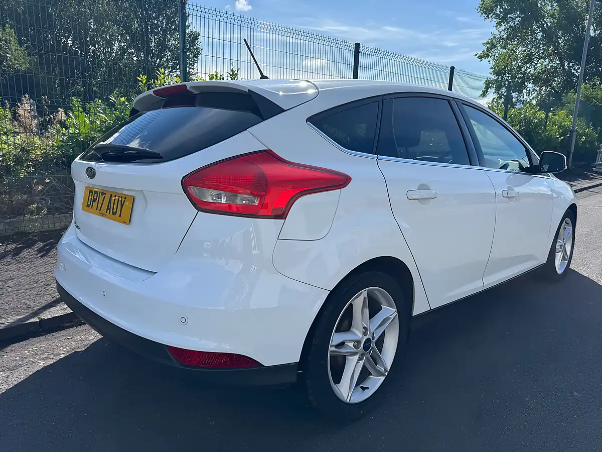 Used 2017 Ford Focus Titanium White - Interior and Exterior details 3