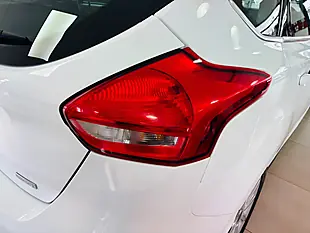 Used 2017 Ford Focus Titanium White - Interior and Exterior details 12