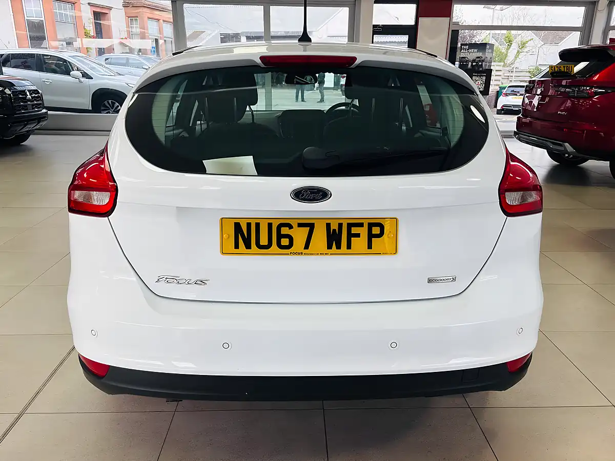 Used 2017 Ford Focus Titanium White - Interior and Exterior details 6