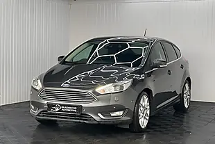 Used 2017 Ford Focus Titanium X Grey - Interior and Exterior details 5