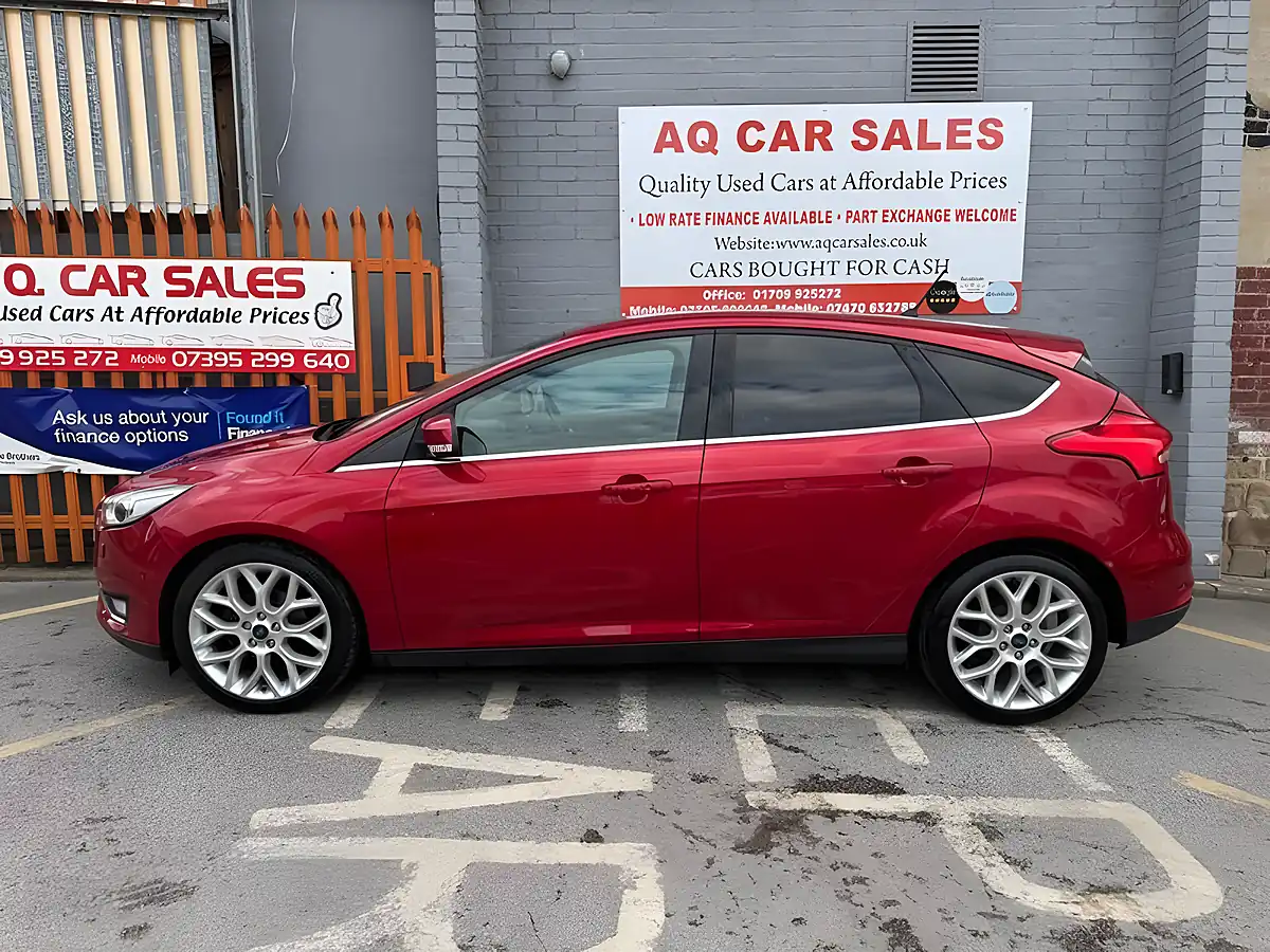 Used 2017 Ford Focus Titanium X Red - Interior and Exterior details 4