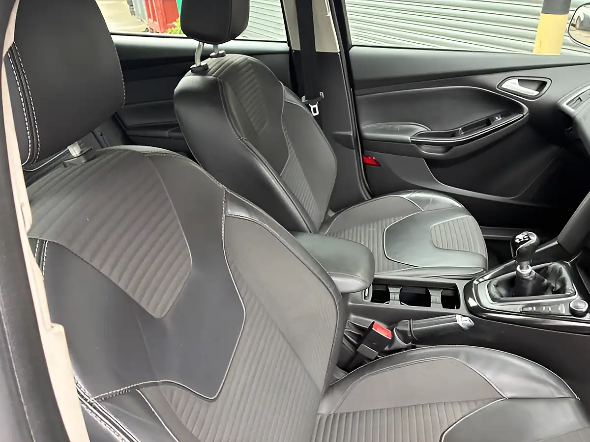 Used 2017 Ford Focus Titanium X Silver - Interior and Exterior details 13