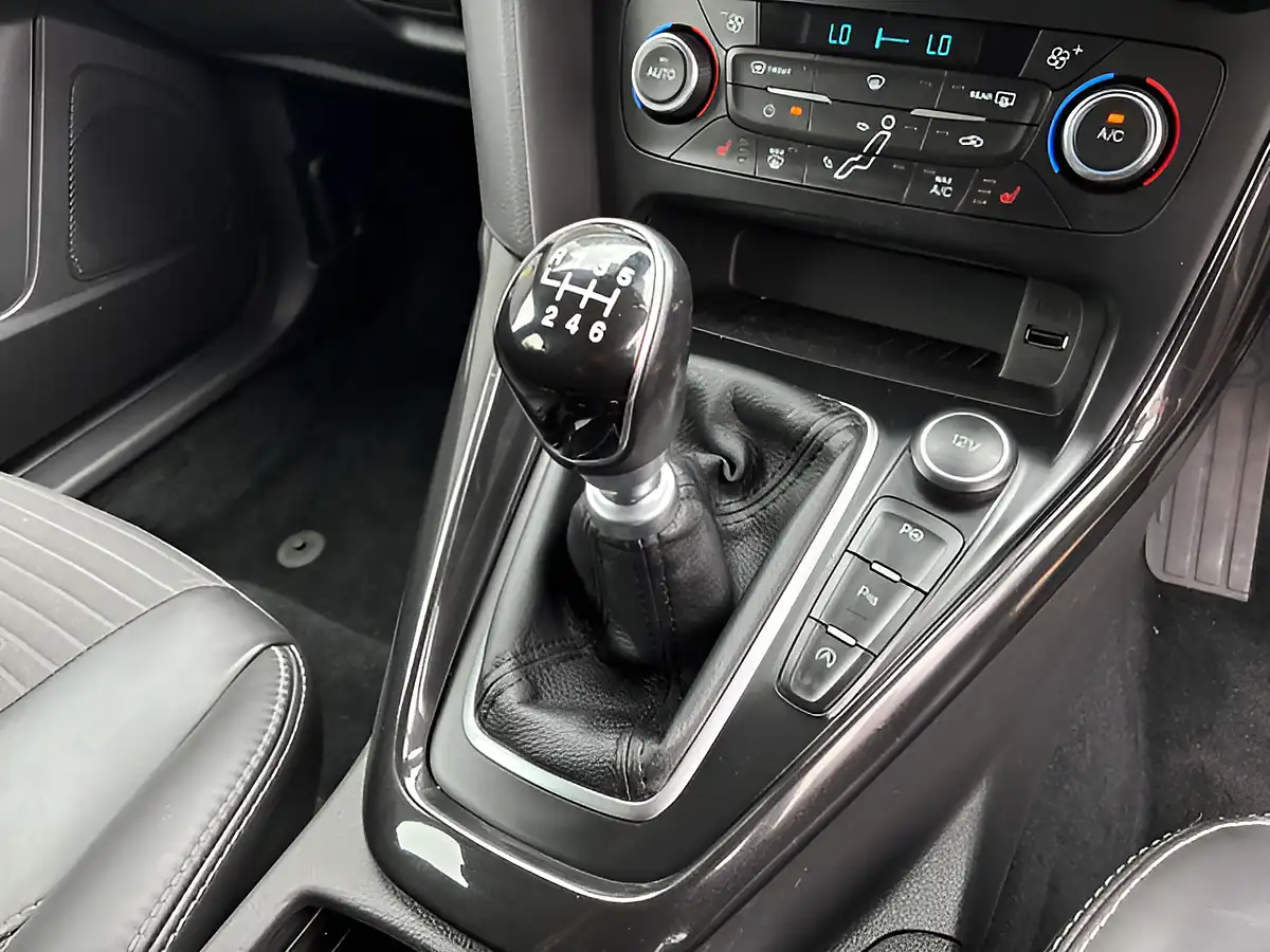 Used 2017 Ford Focus Titanium X Silver - Interior and Exterior details 19