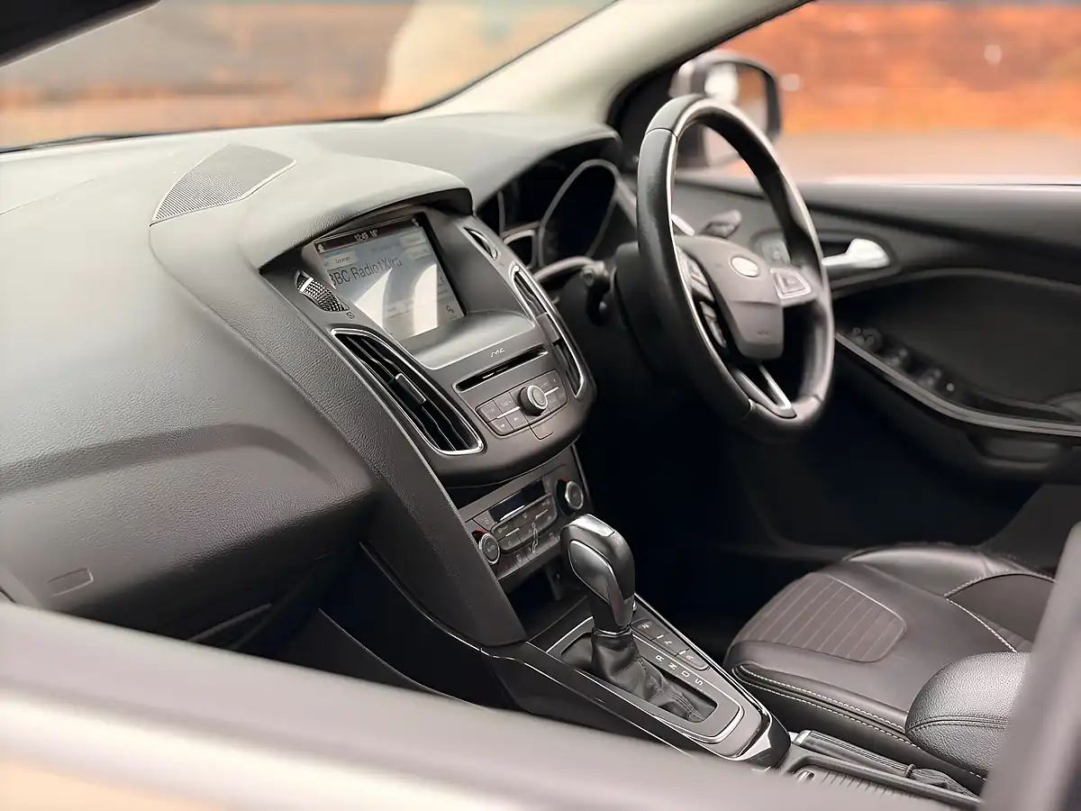 Used 2017 Ford Focus Titanium X Silver - Interior and Exterior details 15
