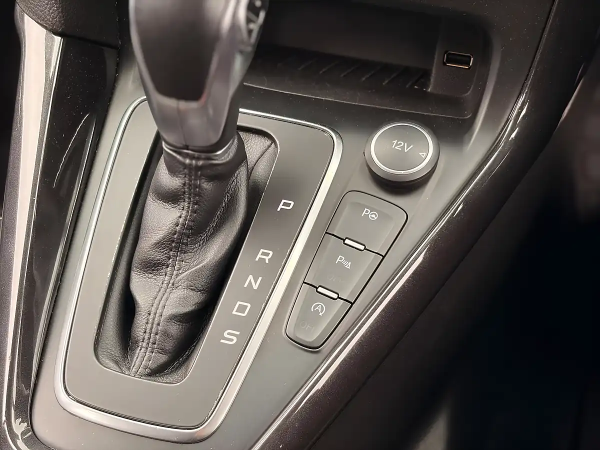 Used 2017 Ford Focus Titanium X Silver - Interior and Exterior details 19
