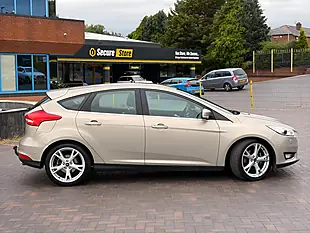 Used 2017 Ford Focus Titanium X Silver - Interior and Exterior details 3