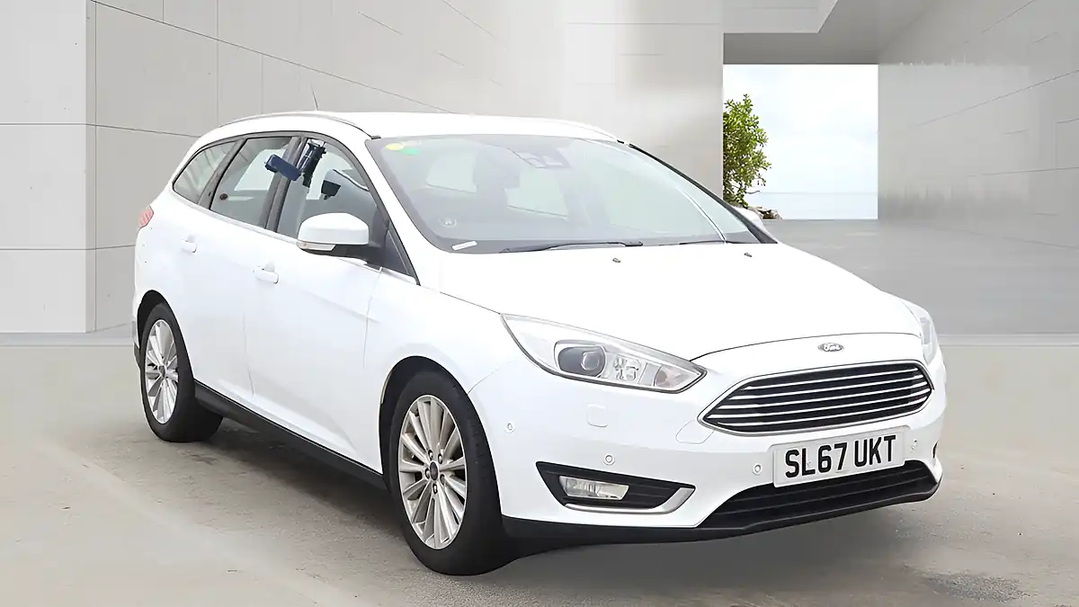 Used 2017 Ford Focus Titanium X White - Front View