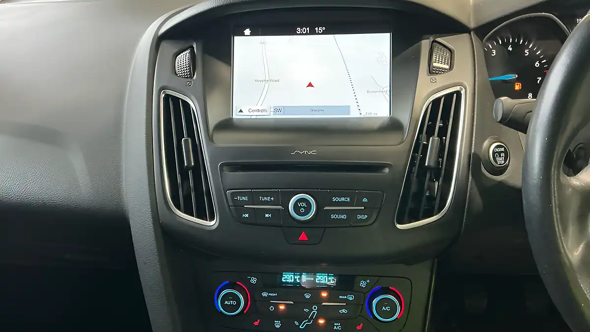 Used 2017 Ford Focus Titanium X White - Interior and Exterior details 12