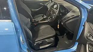 Used 2017 Ford Focus Zetec Blue - Interior and Exterior details 11