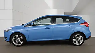 Used 2017 Ford Focus Zetec Blue - Interior and Exterior details 6