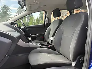 Used 2017 Ford Focus Zetec Blue - Interior and Exterior details 18
