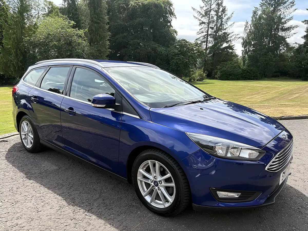 Used 2017 Ford Focus Zetec Blue - Interior and Exterior details 4