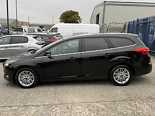 Used 2017 Ford Focus Zetec Edition Black Metallic - Interior and Exterior details 13