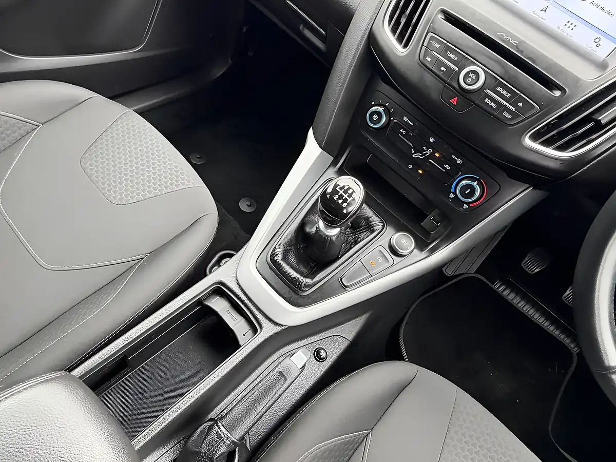 Used 2017 Ford Focus Zetec Edition Black Metallic - Interior and Exterior details 5
