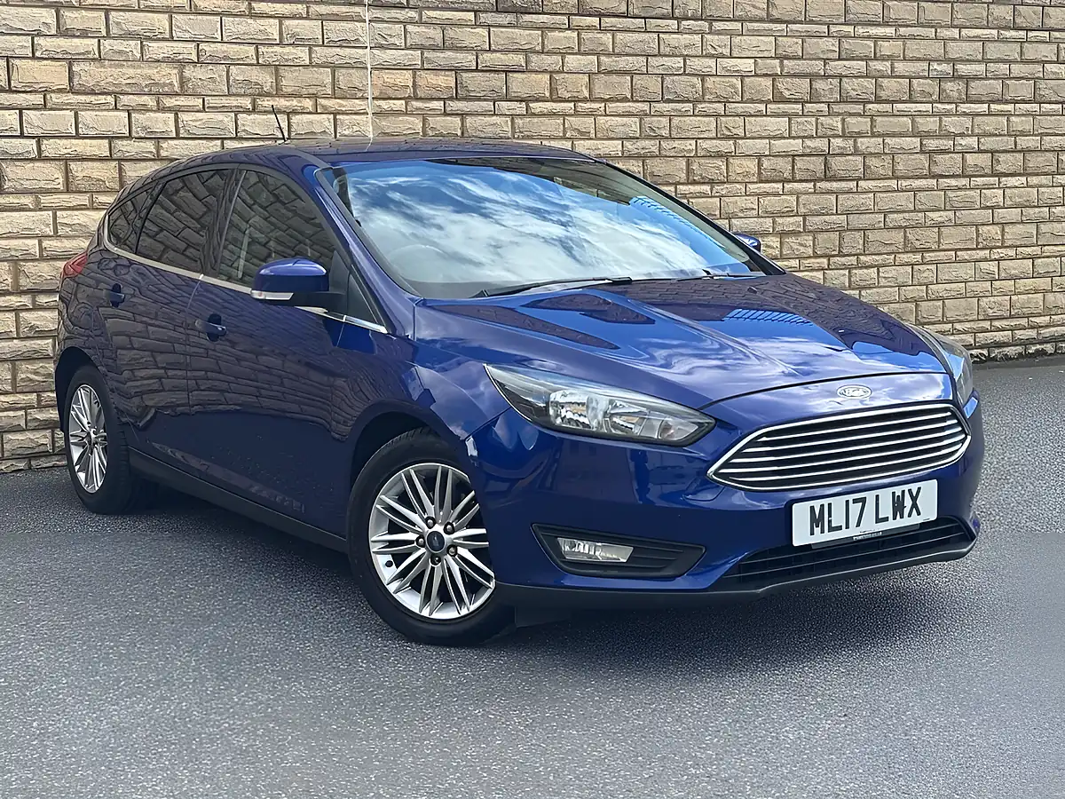 Used 2017 Ford Focus Zetec Edition Blue - Front View