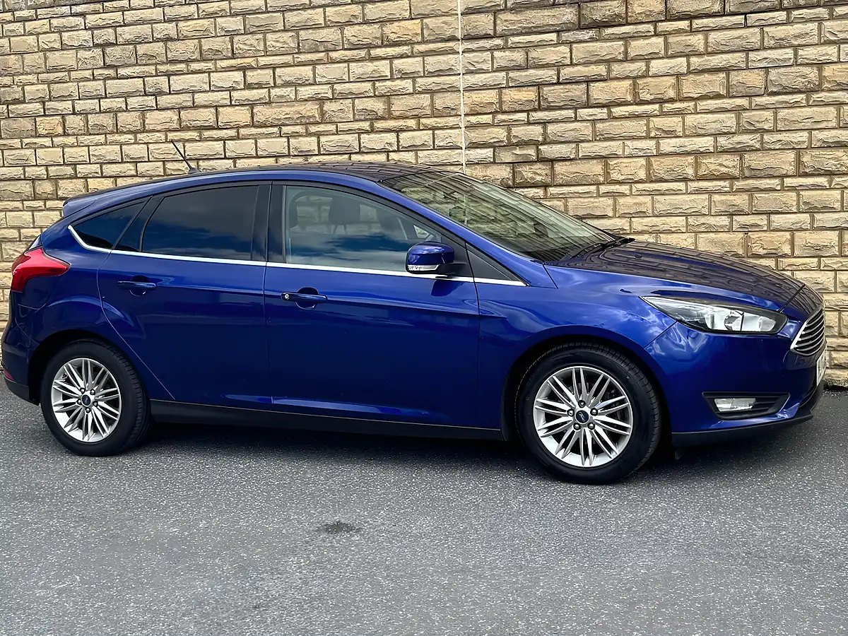 Used 2017 Ford Focus Zetec Edition Blue - Interior and Exterior details 13