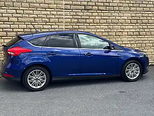 Used 2017 Ford Focus Zetec Edition Blue - Interior and Exterior details 16