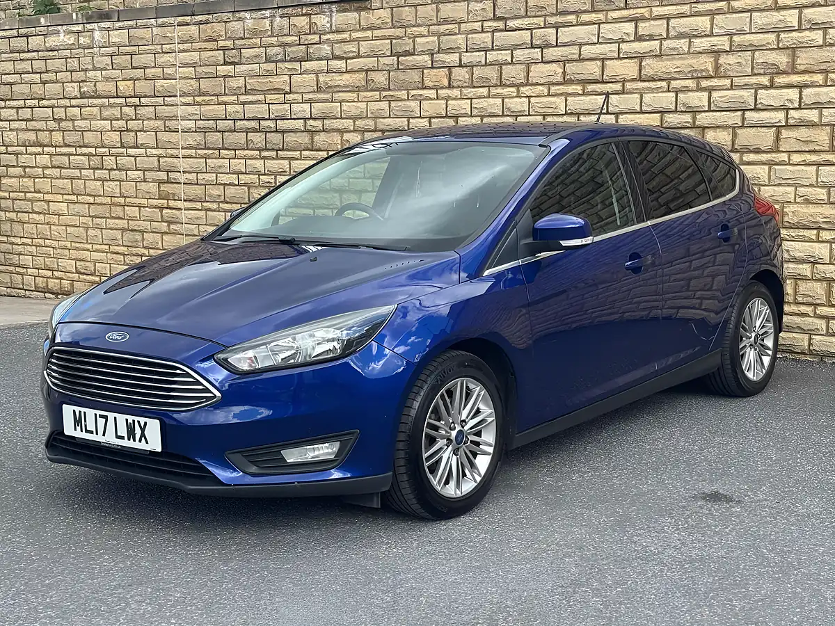 Used 2017 Ford Focus Zetec Edition Blue - Interior and Exterior details 4