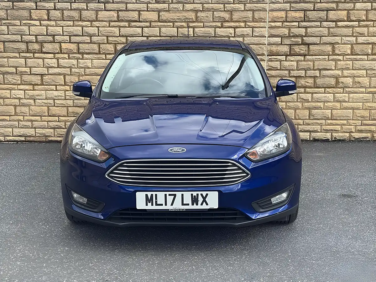 Used 2017 Ford Focus Zetec Edition Blue - Interior and Exterior details 7