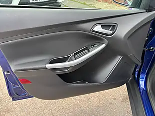 Used 2017 Ford Focus Zetec Edition Blue - Interior and Exterior details 13