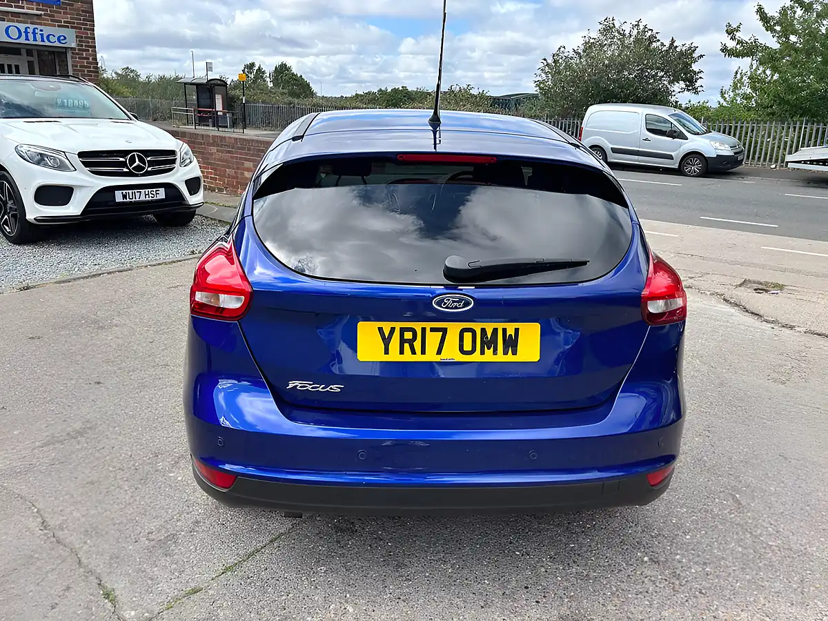 Used 2017 Ford Focus Zetec Edition Blue - Interior and Exterior details 8