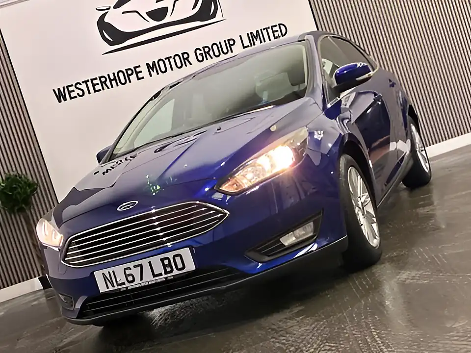 Used 2017 Ford Focus Zetec Edition Blue - Interior and Exterior details 9