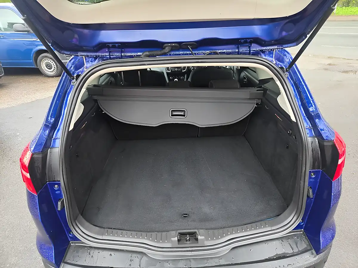 Used 2017 Ford Focus Zetec Edition Blue - Interior and Exterior details 6