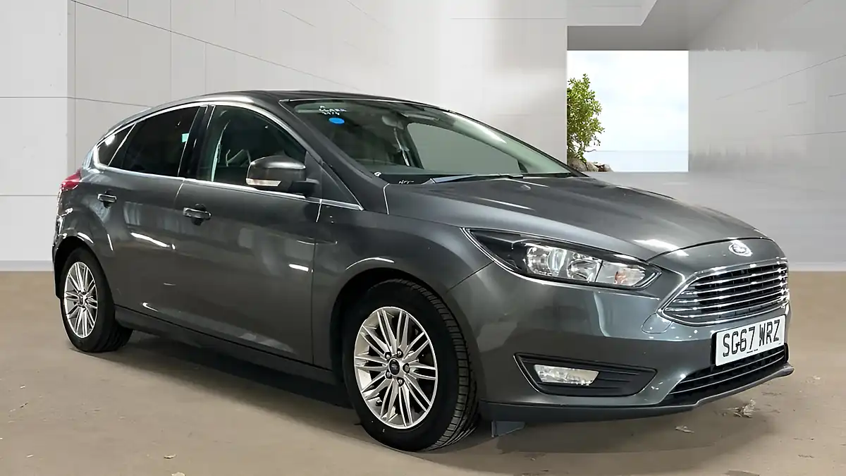 Used 2017 Ford Focus Zetec Edition Grey - Front View