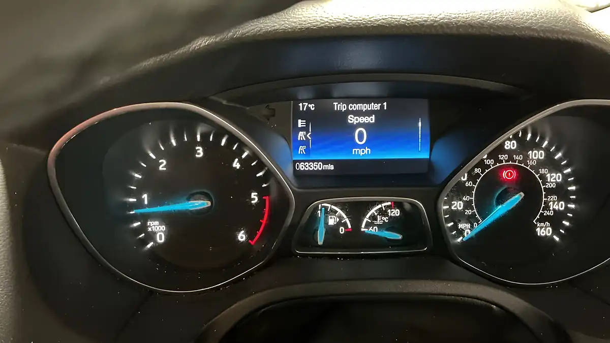 Used 2017 Ford Focus Zetec Edition Grey - Interior and Exterior details 7