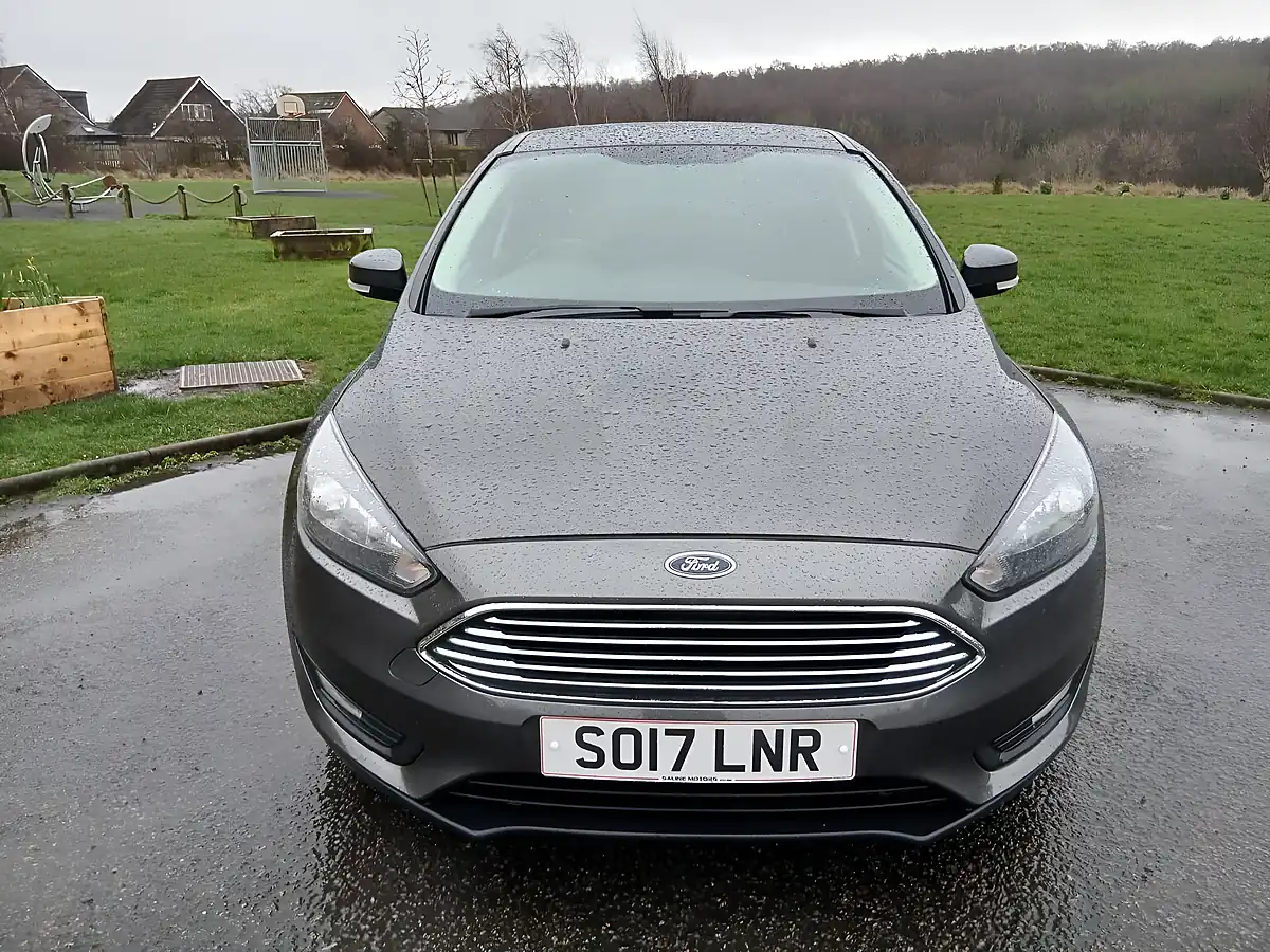 Used 2017 Ford Focus Zetec Edition Grey - Interior and Exterior details 3