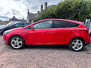 Used 2017 Ford Focus Zetec Edition Red - Interior and Exterior details 7