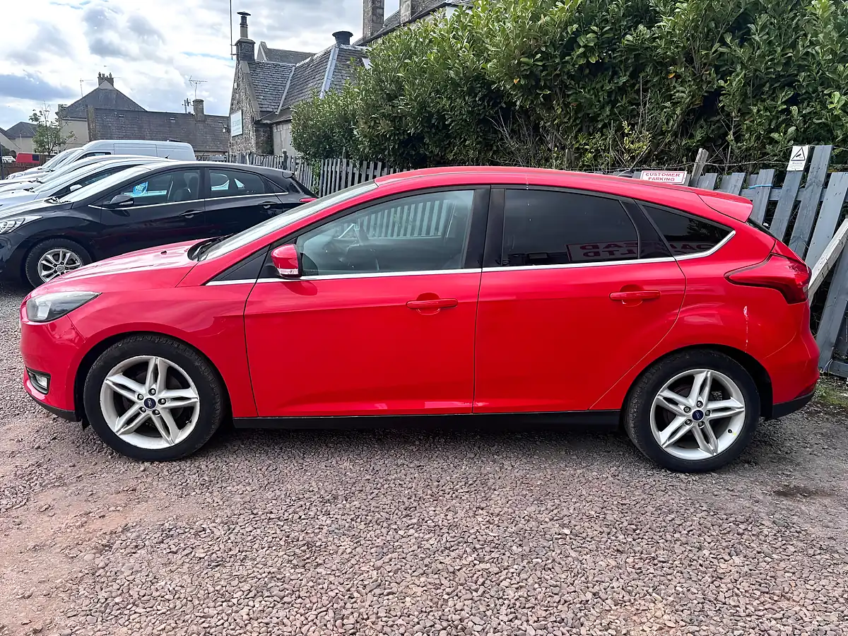 Used 2017 Ford Focus Zetec Edition Red - Interior and Exterior details 8