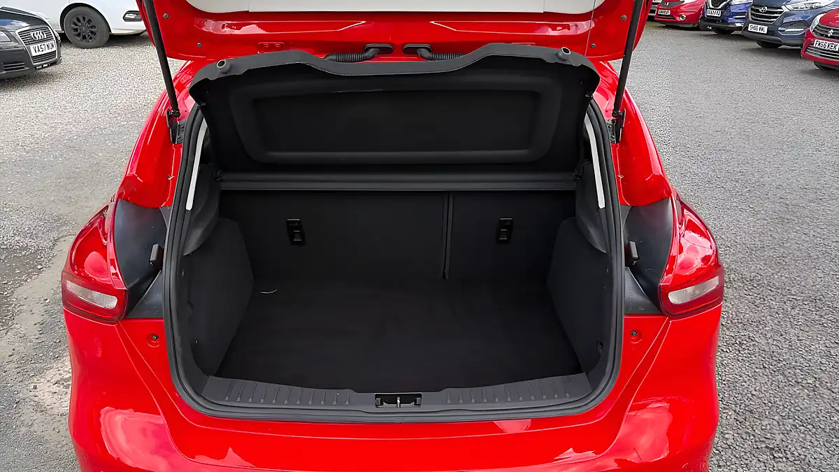 Used 2017 Ford Focus Zetec Edition Red - Interior and Exterior details 15